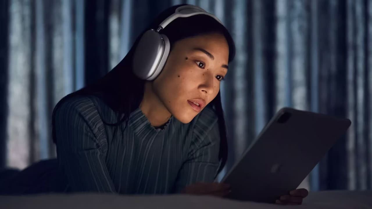 AirPods Max 2 tanıtıldı: H2 işlemci, profesyonel ses kayıt özellikleri ve USB-C ile neler sunuyor?