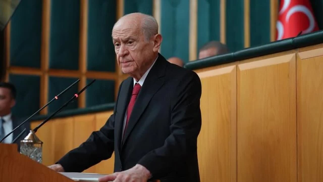 Amedspor'un Süper Lig'e Yükselişi: Bahçeli'den Kutlama Mesajı