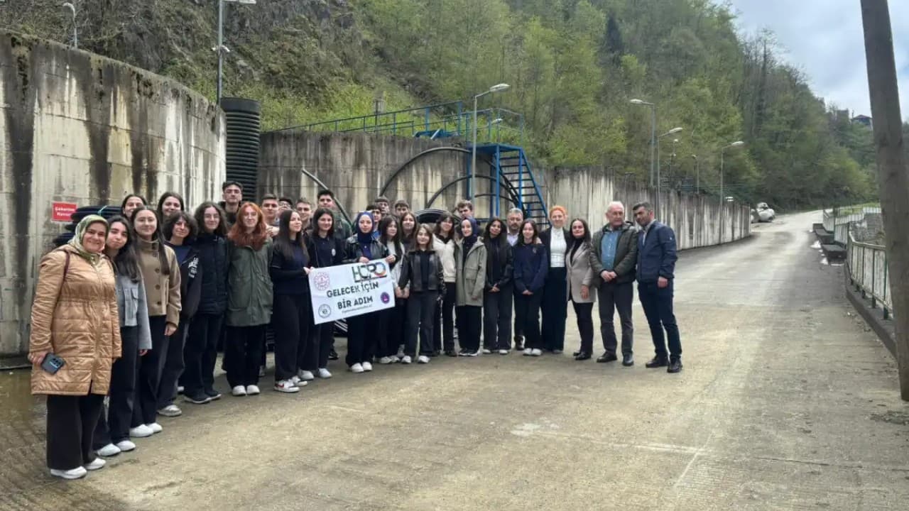 TİSKİ'den Öğrencilere Su Tasarrufu Eğitimi: Beşikdüzü Lisesi Ziyareti
