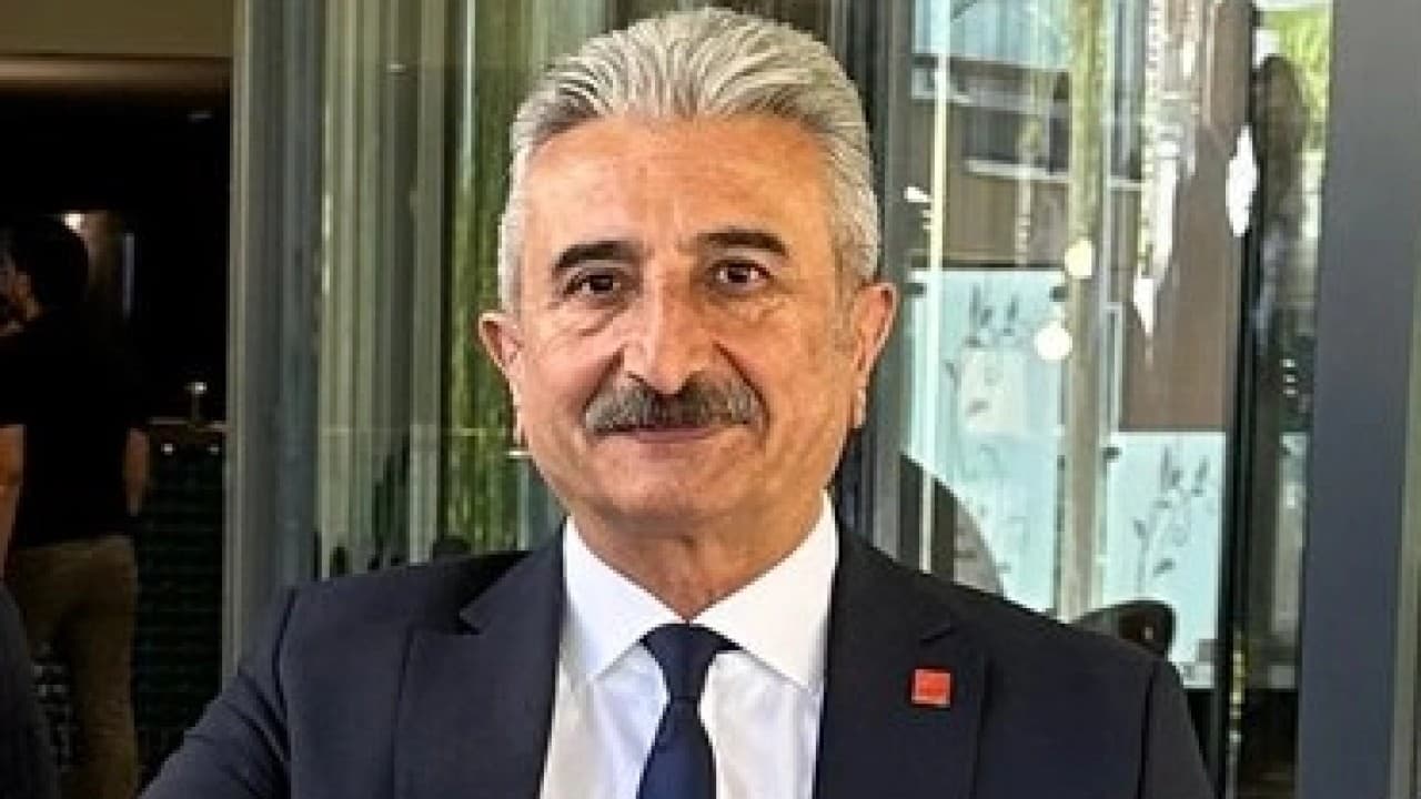 CHP Bursa'da Yönetim Değişikliği: Nihat Yeşiltaş Disipline Sevk Edildi