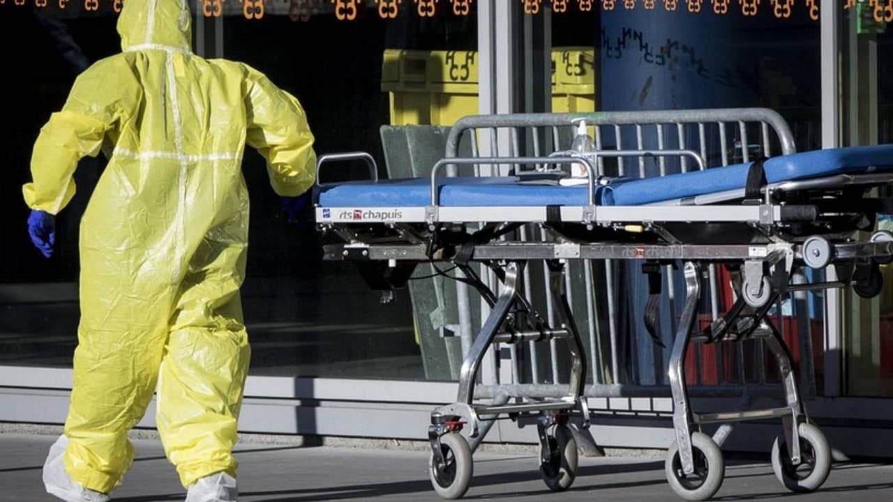 Fransa’da Kongo’dan dönen doktorda ilk kez Ebola virüsü tespit edildi