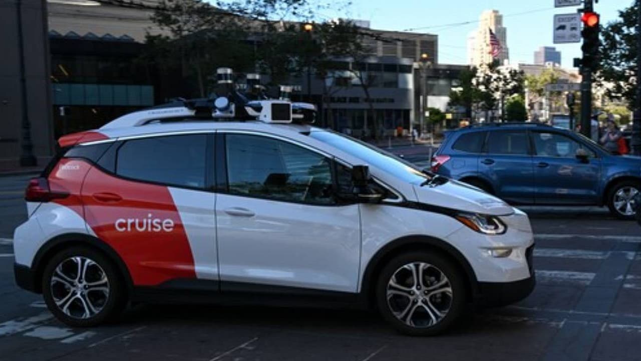 NHTSA, otonom araçlarda manuel fren pedalı zorunluluğunu kaldırmak için kural süreci başlattı