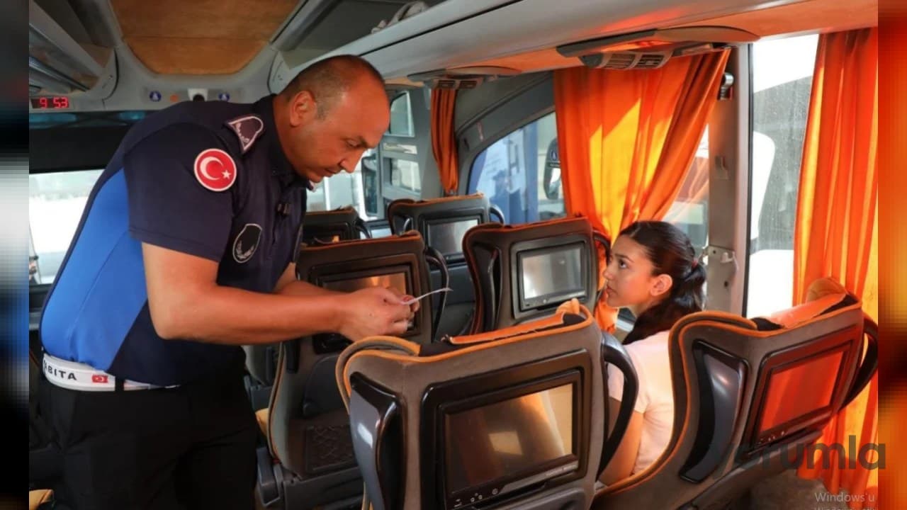Hatay’da HBB zabıtası terminal girişinde güvenlik araması yapıyor