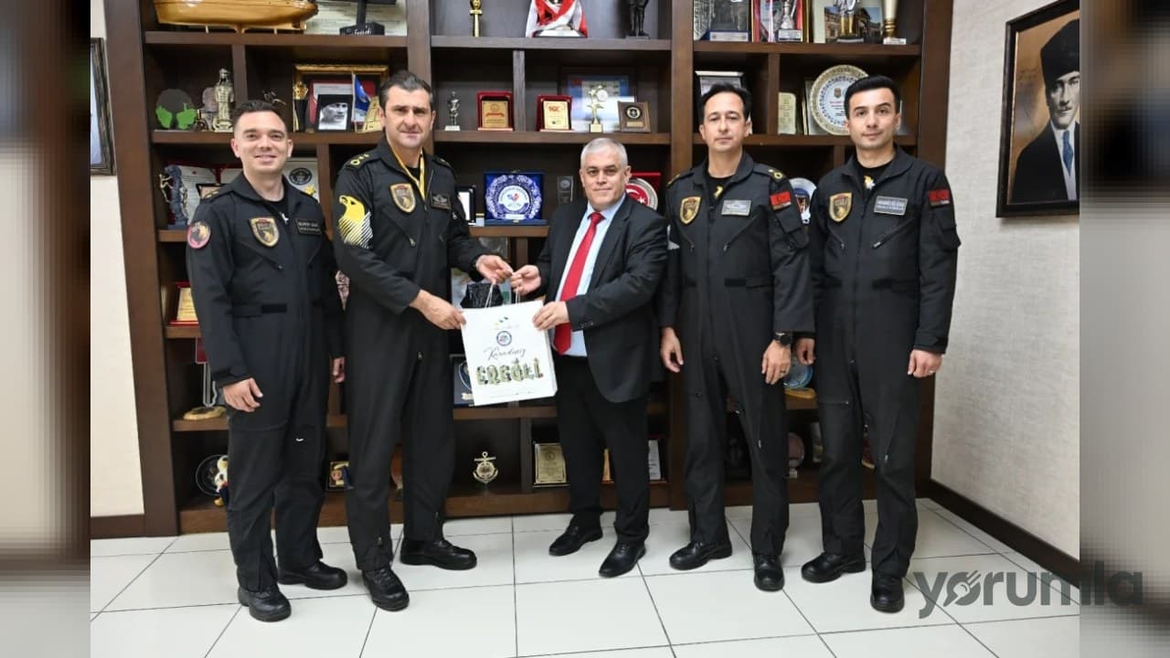 SOLOTÜRK, Ereğli’de 13 yıl sonra Belediye Başkanlık Makamı’nı ziyaret etti