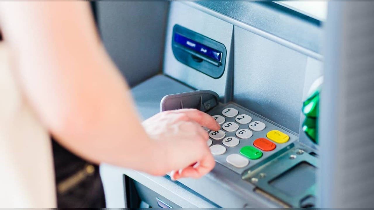 TCMB FAST’te üst limitleri artırdı: Para transferleri 300 bin TL, iş yeri 300 bin TL