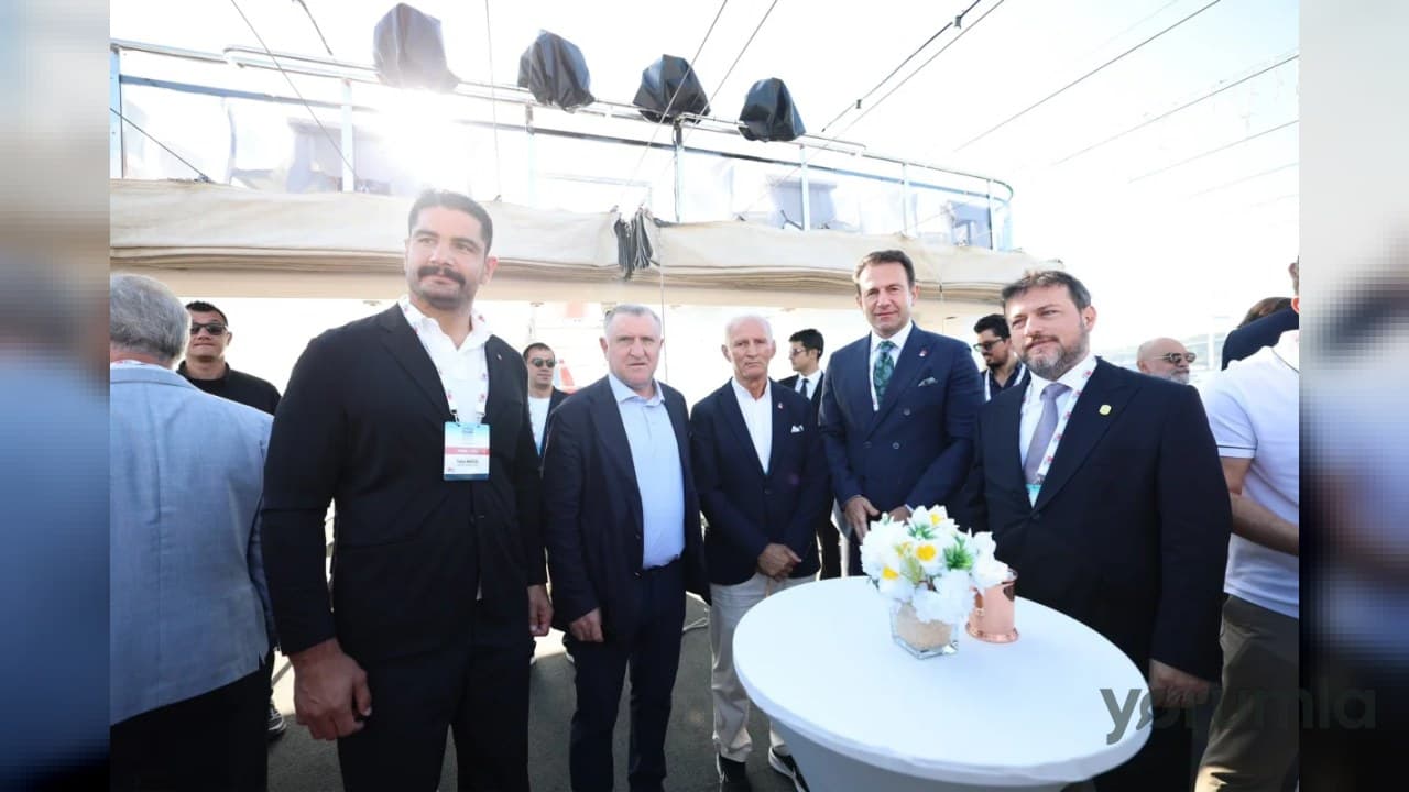 Boğaziçi Kıtalararası Yüzme Yarışı 38'incisi 23 Ağustos'ta tamamlandı