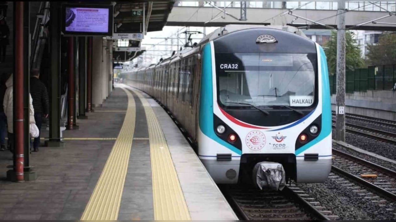 30 Ağustos’ta Marmaray, Başkentray ve İZBAN ücretsiz: Uraloğlu duyurdu