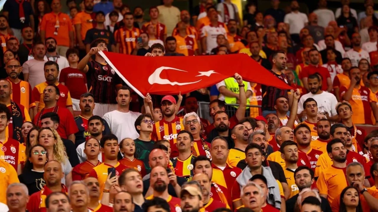 Galatasaray, Göztepe’yi 21.30’da RAMS Park’ta ağırlayacak: Osimhen ve Batrakov