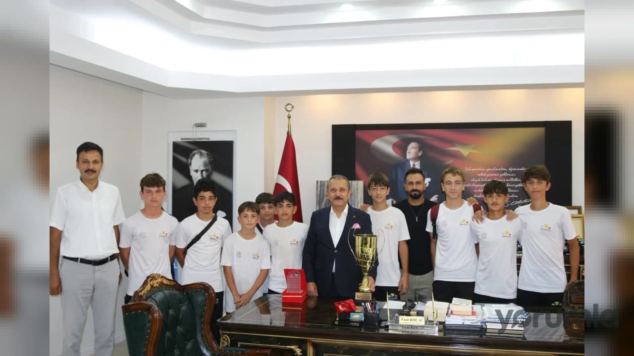 Gaziantep’te Trabzon İl Karması Hokey Takımı Türkiye Şampiyonu oldu