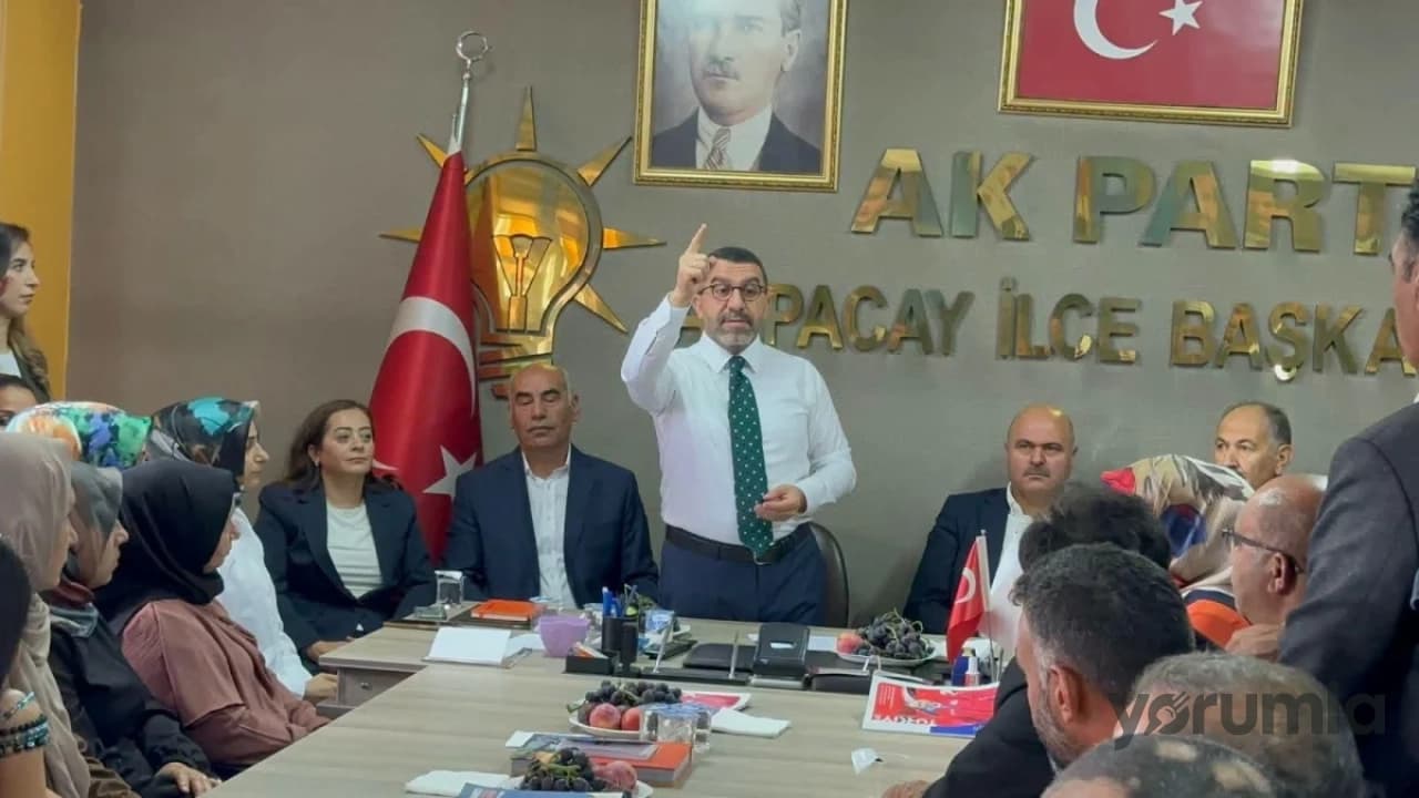 Arpaçay’da İlçe Danışma Toplantısı: Teşkilat Çalışmaları ve Yatırımlar Masaya Yatırıldı