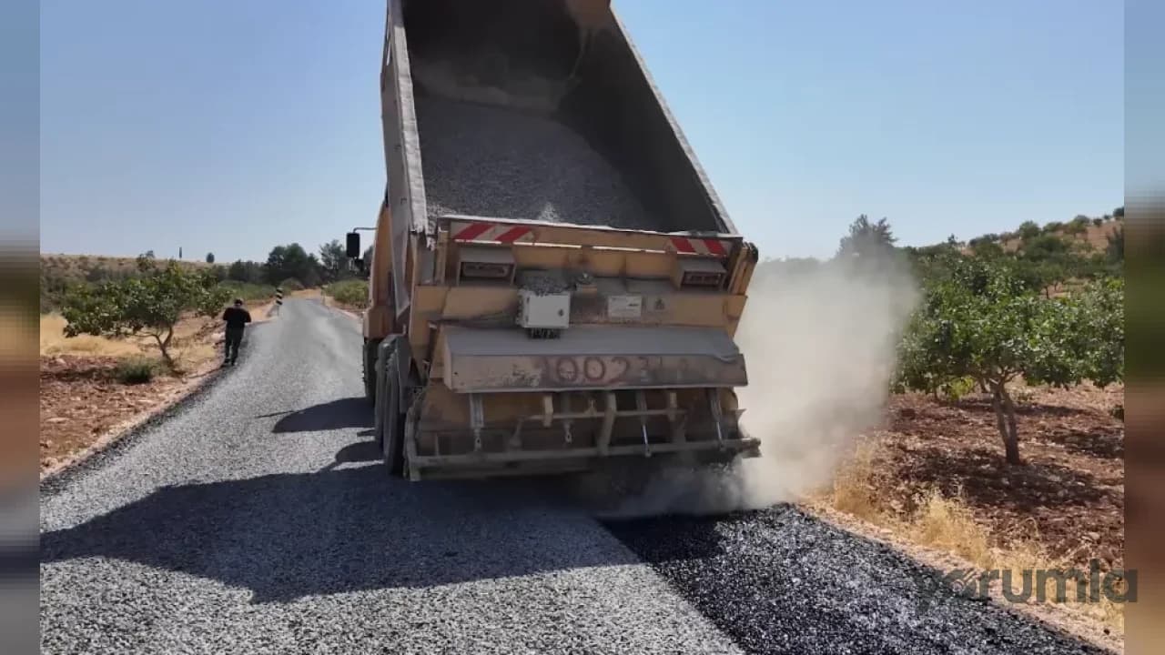 Karaköprü kırsalında 7 kilometrelik yol sathi kaplama tamamlandı