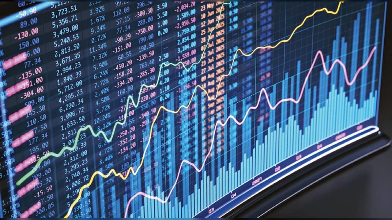 BIST 100 Endeksi Haftayı Yükselişle Kapattı: Öne Çıkan Hisseler ve Teknik Seviyeler