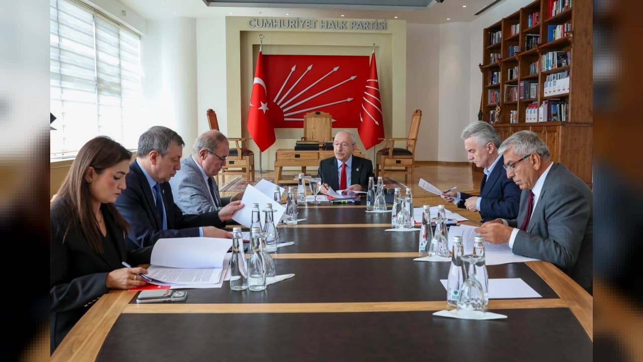 CHP Ekonomi Masası'ndan Borsa İstanbul ve Fon Piyasası Alarmı