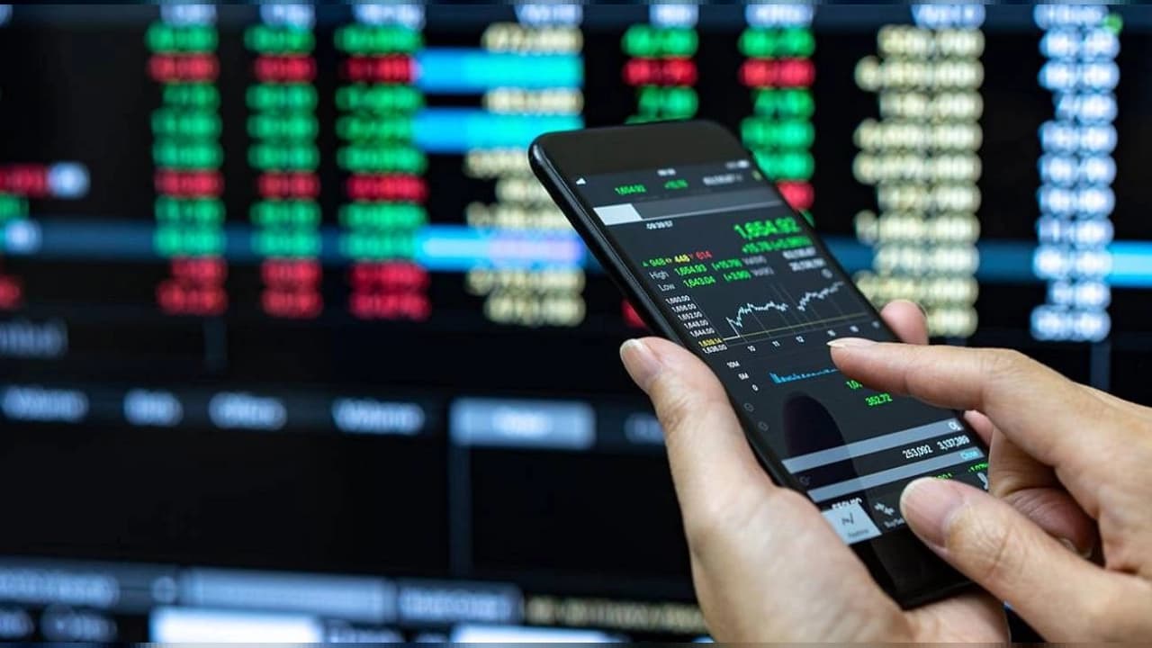 Fed'den 2023 Sonrası İlk Faiz Hamlesi: Piyasalar ve Borsa İstanbul'da Son Durum