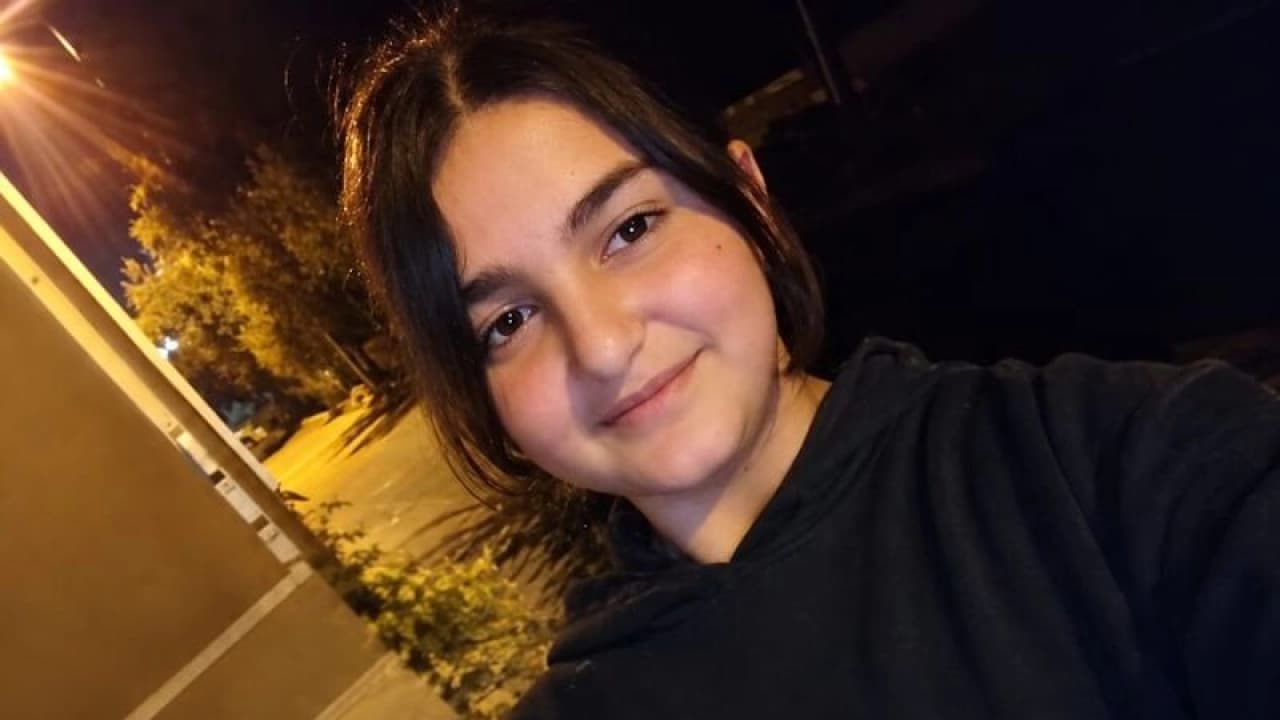 İzmir Torbalı'da Yürek Yakan Acı Olay: Balkondan Düşen 12 Yaşındaki Elifnaz Hayatını Kaybetti