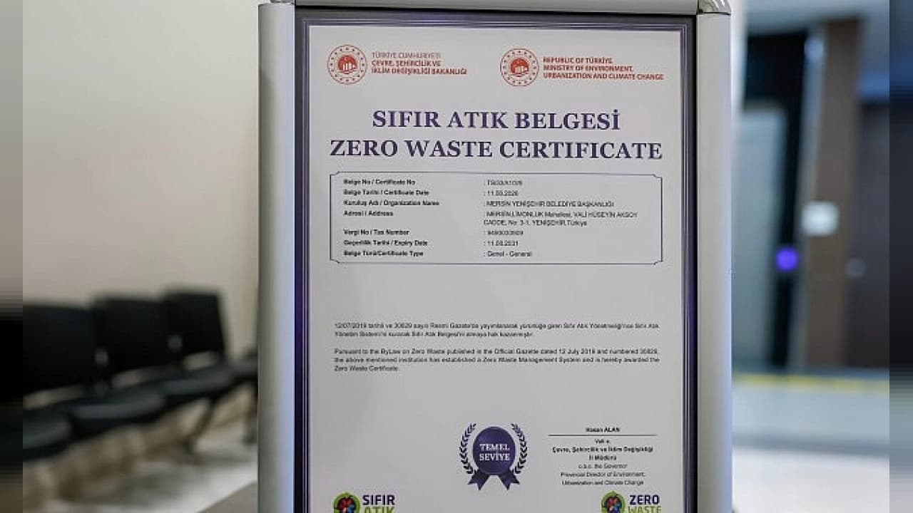 Mersin Yenişehir Belediyesi'ne Bakanlıktan Sıfır Atık Belgesi