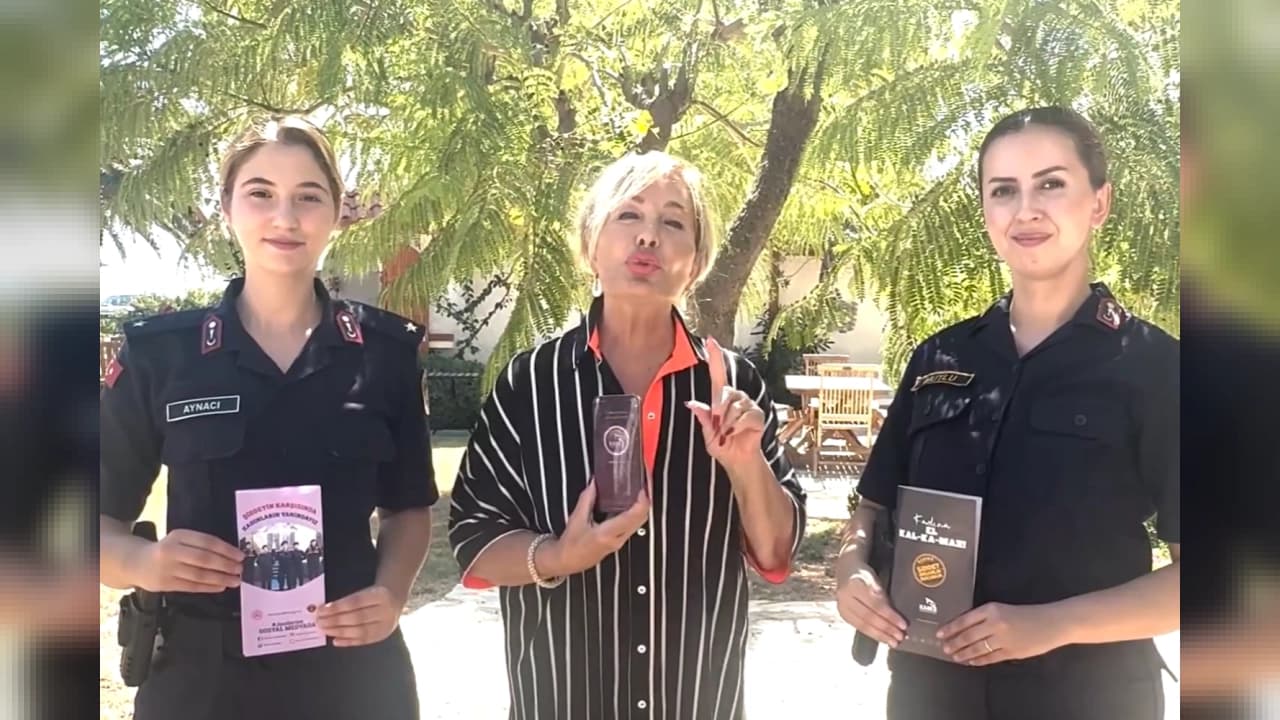 Muğla Jandarma Komutanlığı'ndan Emel Sayın'a KADES Teşekkürü