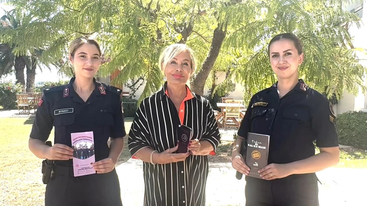 Emel Sayın’dan Kadınlara KADES Çağrısı: Jandarma Varsa Güvendesiniz