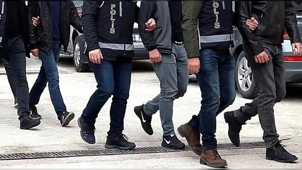 Konya merkezli 24 ilde "Paravan 1" dolandırıcılık operasyonu: 65 gözaltı kararı