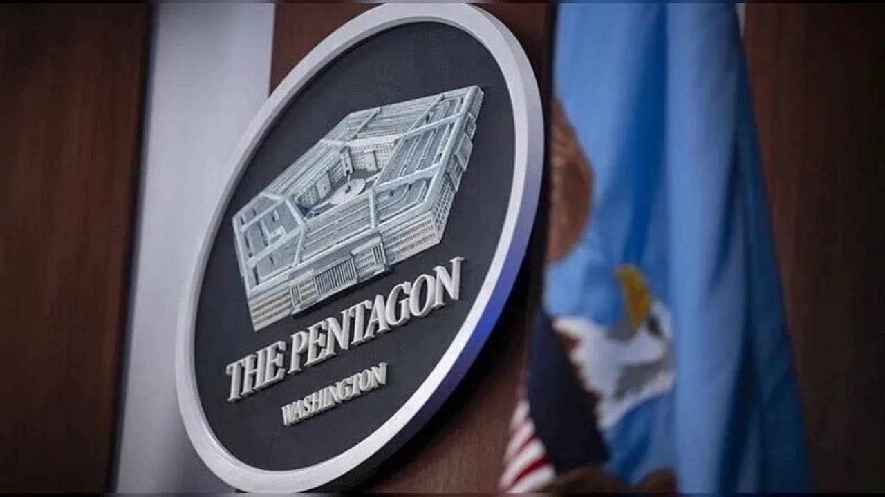Pentagon'dan Yeni UFO Dosyası: 1952 Yılına Ait Görüntüler Kamuoyuna Açıldı