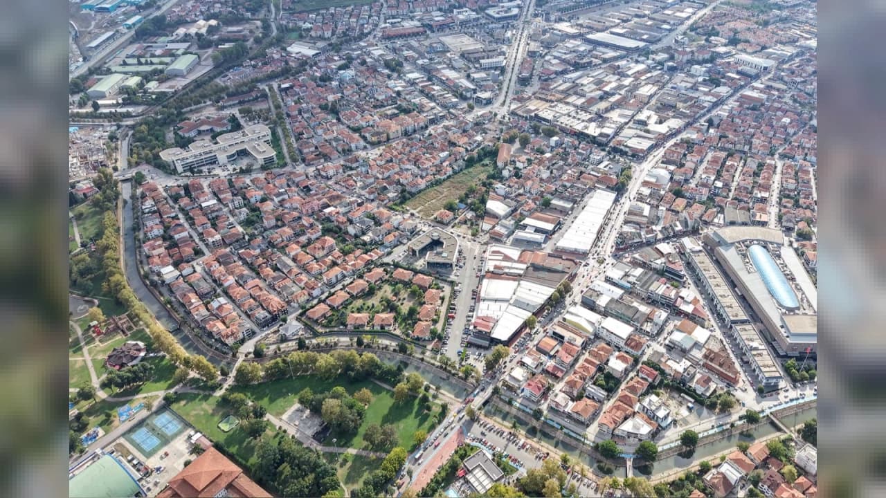 Sakarya'da 25 Yıllık Ulaşım Düğümü Çözüldü: Yeni Bulvarda Çalışmalar Başladı