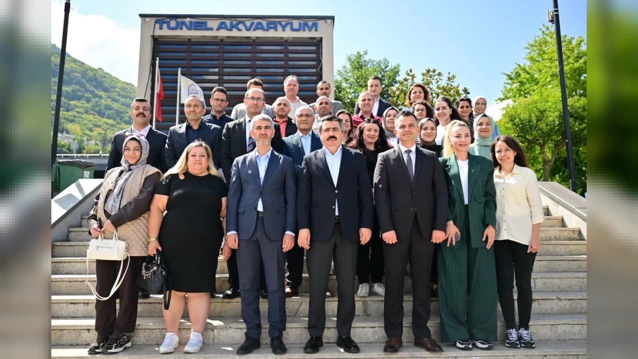 Yıldırım Belediye Başkanı Oktay Yılmaz Gelirler Müdürlüğü Personeliyle Buluştu