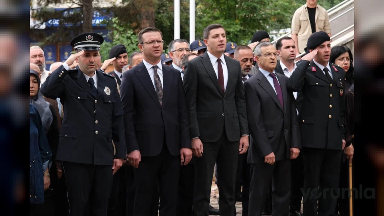 Güdül'de 19 Eylül Gaziler Günü Çelenk Sunma Töreniyle Kutlandı