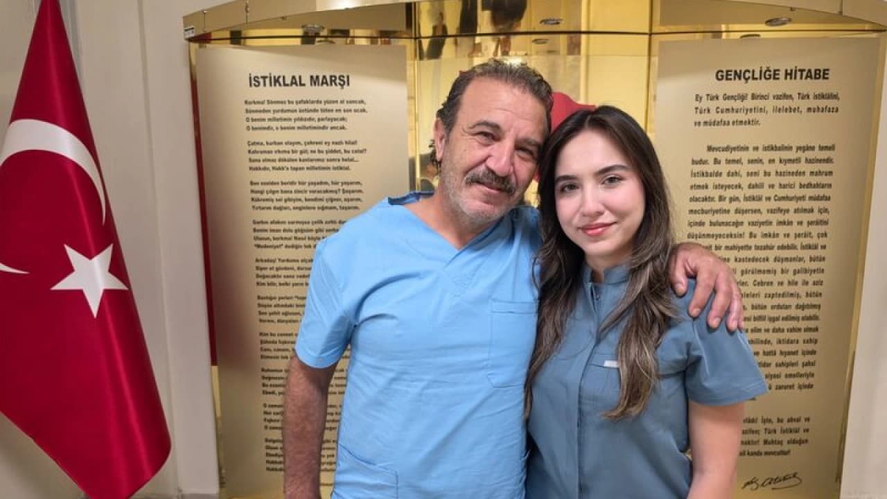 Doğduğu hastanenin acil servisinde doktor oldu: Babasıyla aynı hastanede görev yapıyor