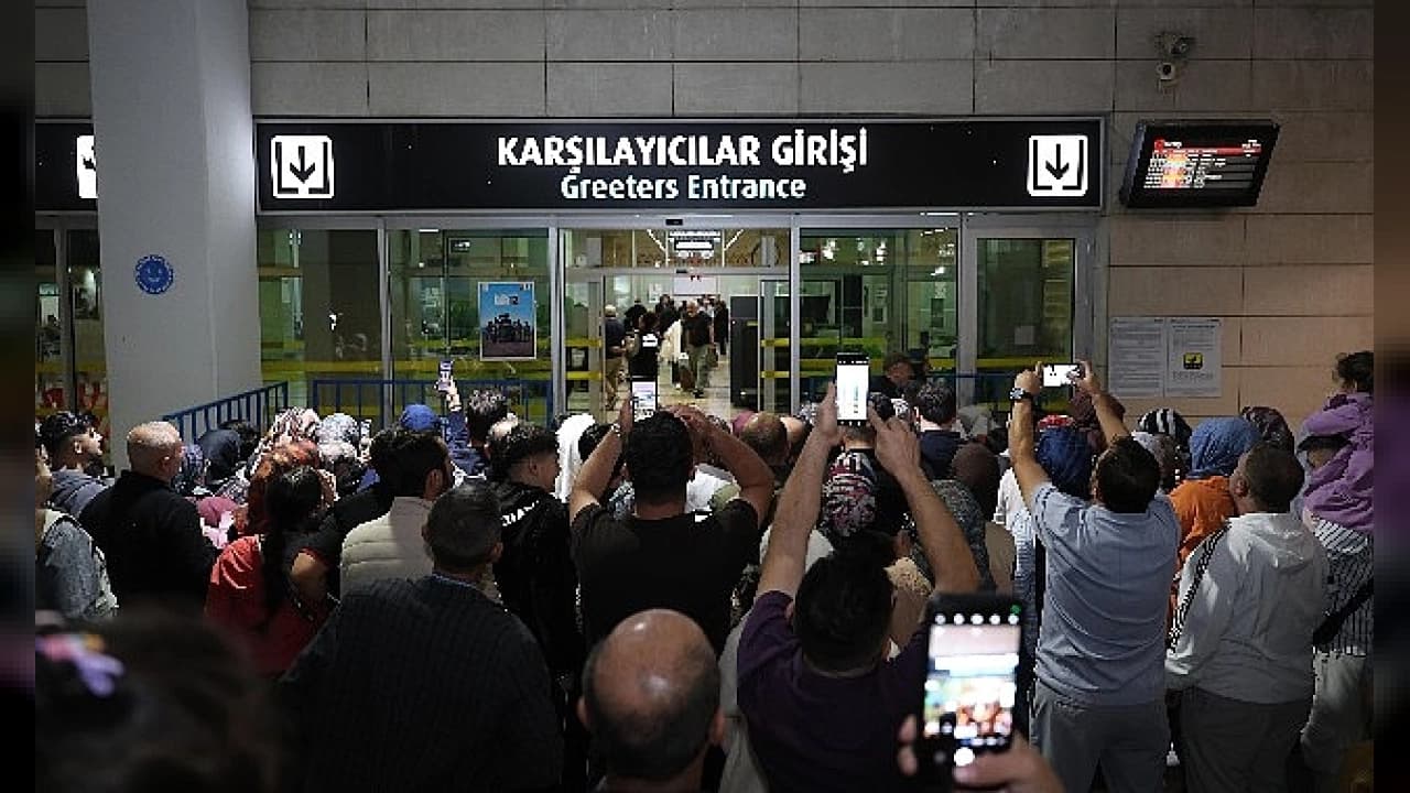 Konya Büyükşehir Belediyesinden Vefa Umresi: İkinci Kafile Yurda Döndü