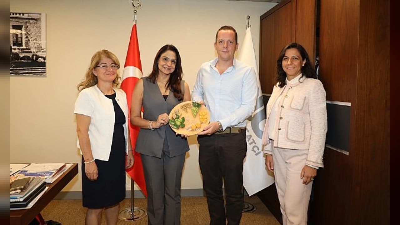 Türk Kuru Meyve Sektöründen Hindistan’a Ticaret Atağı