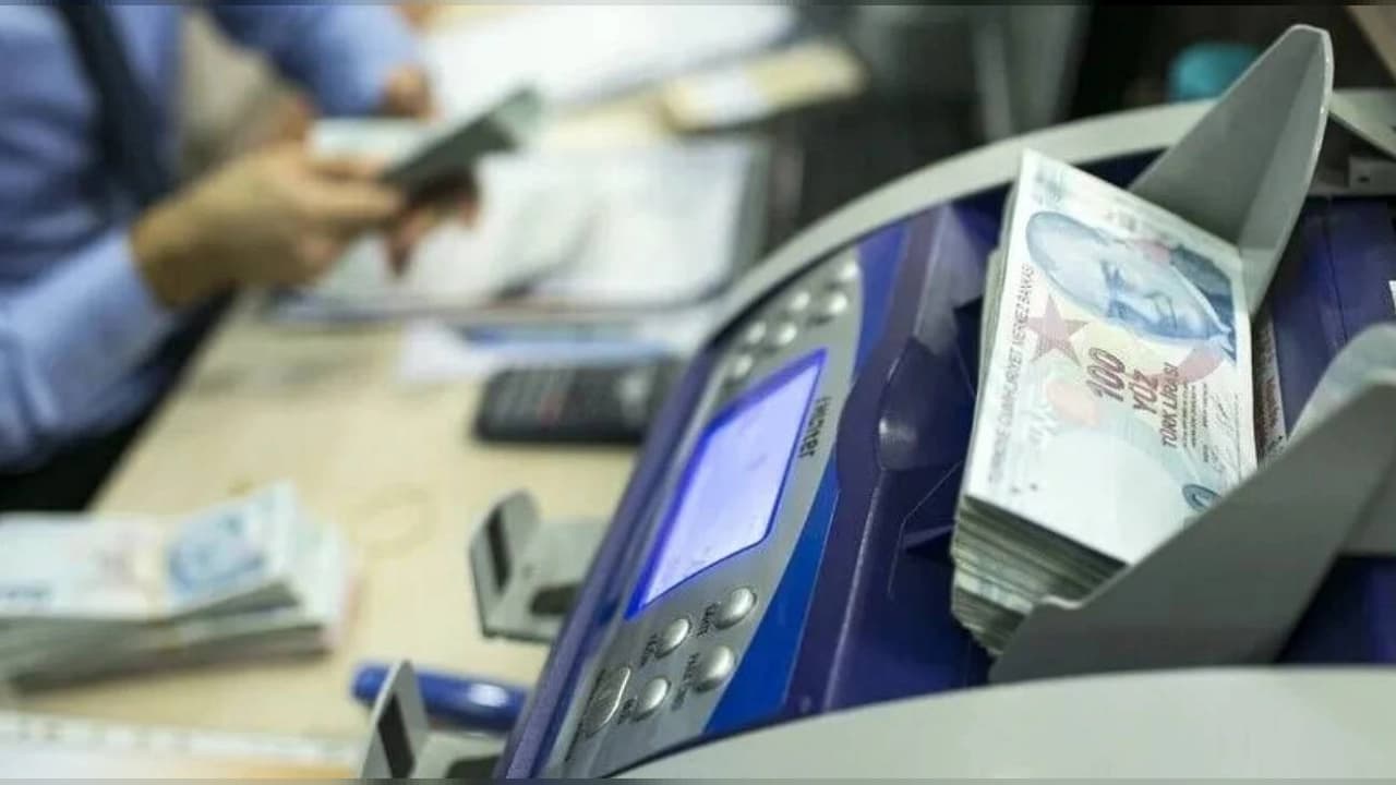 Aile ve Gençlik Fonu'nda Başvuru Sayısı 308 Bini Aşarken Evlilik Kredisi Şartları Yenilendi