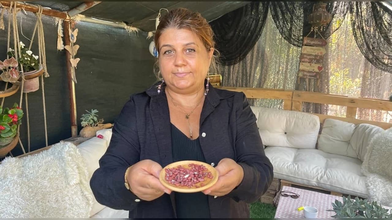 Osmaniye'den Türkiye'ye Yerli Tohum Seferberliği: Demet Demir 500 Kişiye Atalık Tohum Dağıttı