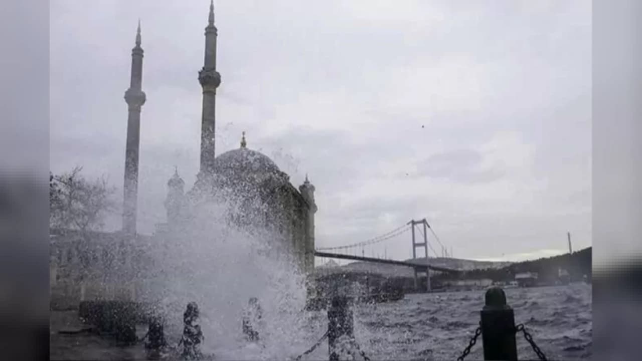 Meteoroloji'den Çok Sayıda İle Sarı Kodlu Alarm: Sağanak ve Fırtına Kapıda!