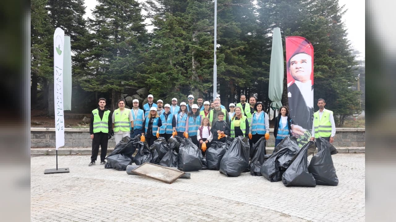 Bursa Osmangazi Belediyesi'nden Uludağ'da Kapsamlı Çevre Temizliği Seferberliği