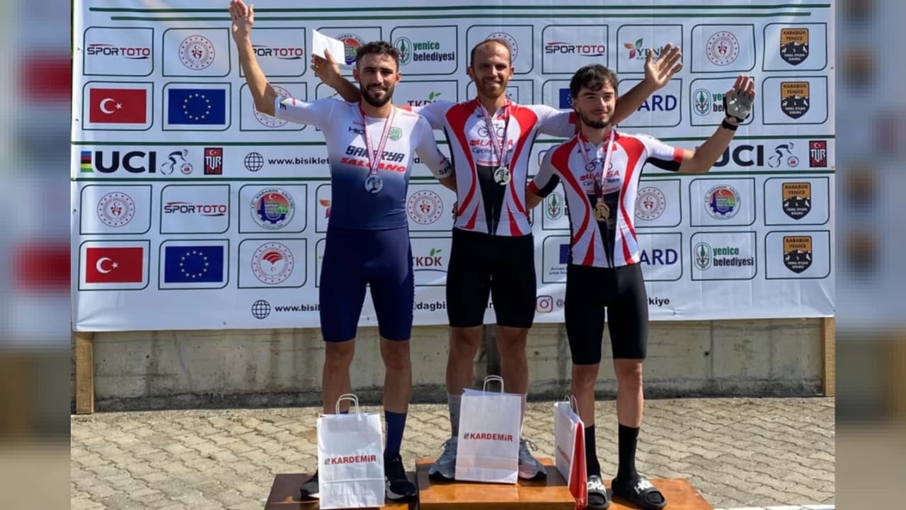 Sakarya Büyükşehir Sporcularından Uluslararası Arenada Madalya ve Milli Takım Gururu