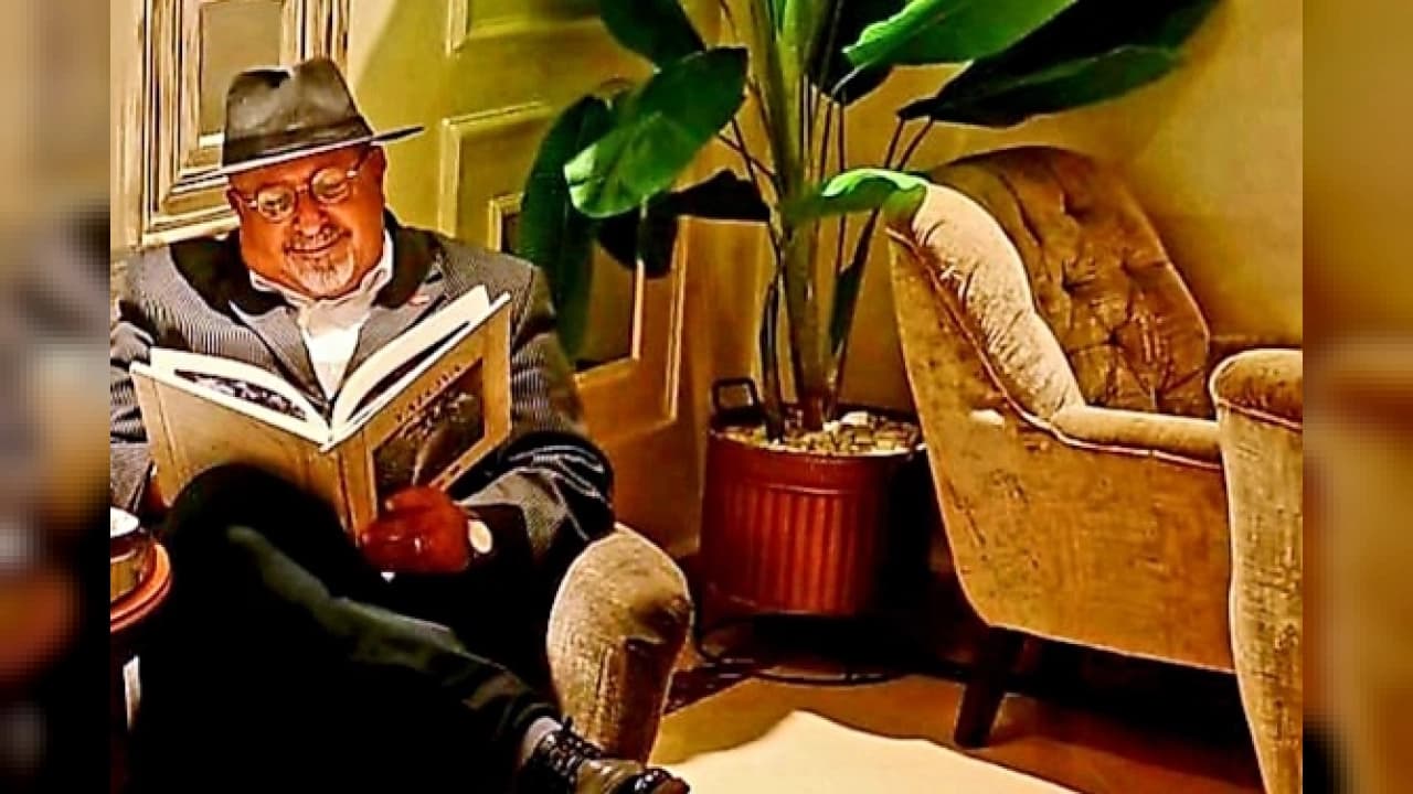 Yazar Necmi Cemal'den 4. Kitap: '50'de Dört' Okuyucuyla Buluştu