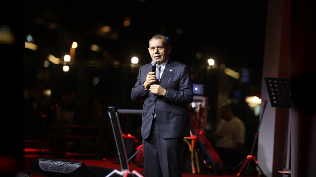 Dursun Özbek'ten Okan Buruk'a Tam Destek ve Singo Müjdesi
