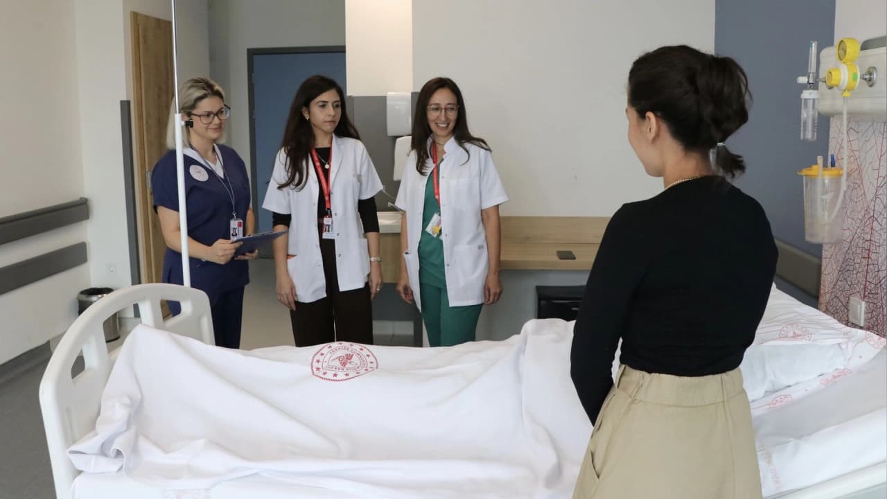 Kocaeli'de Korkutan Olay: 3 Yaşındaki Çocuğun Midesinden 25 Parçalık Mıknatıslı Oyuncağın Parçaları Çıkarıldı