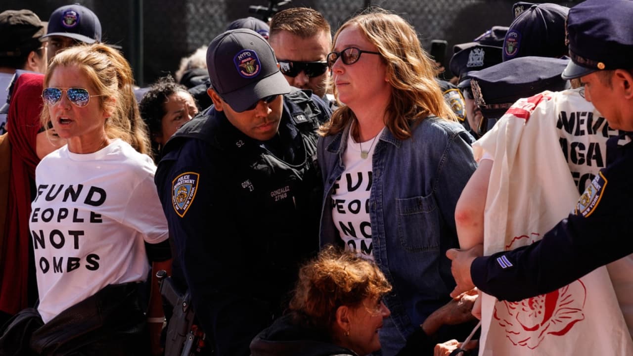 New York'ta Netanyahu Protestosu: Susan Sarandon ve Hannah Einbinder Gözaltında
