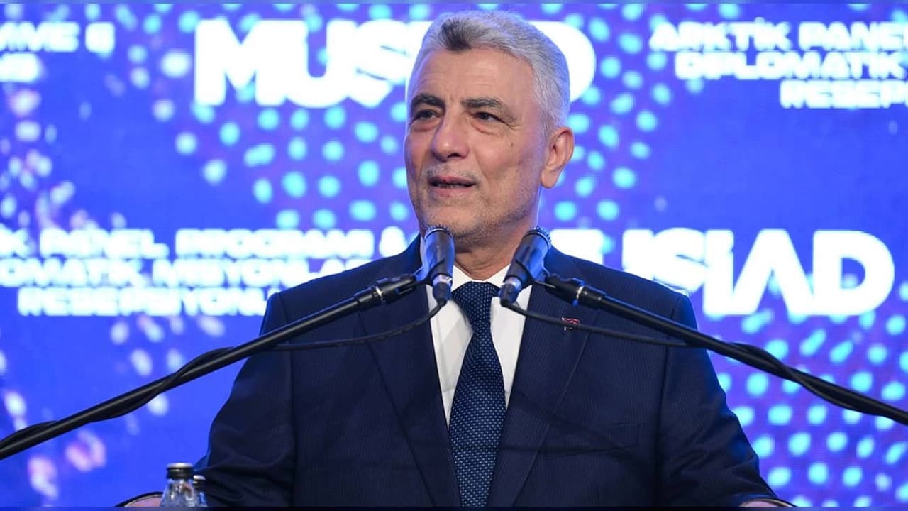 Ticaret Bakanı Ömer Bolat'tan Korumacılık Uyarısı: Bölgesel Bloklar Şart