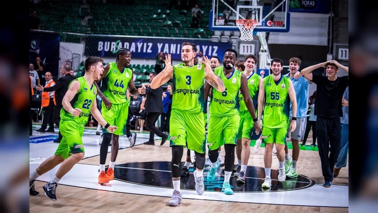TOFAŞ, Yiğitcan Saybir'in Son Salise Basketiyle Sezona Galibiyetle Başladı