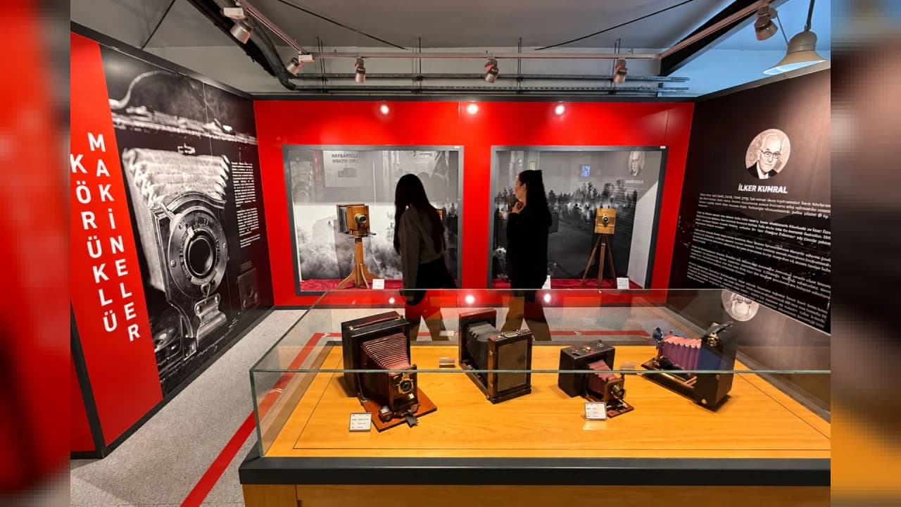 Kocaeli Fotoğraf Teknolojileri Müzesi'nde Sanat Söyleşisi