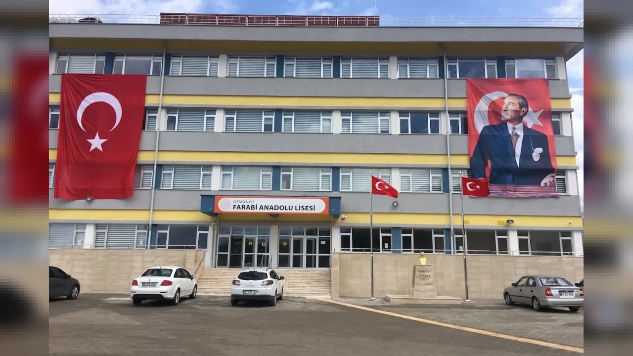 Osmaniye'de Okul Bahçesinde Kanlı Saldırı: Öğretmen Hayatını Kaybetti, Eğitime 2 Gün Ara Verildi