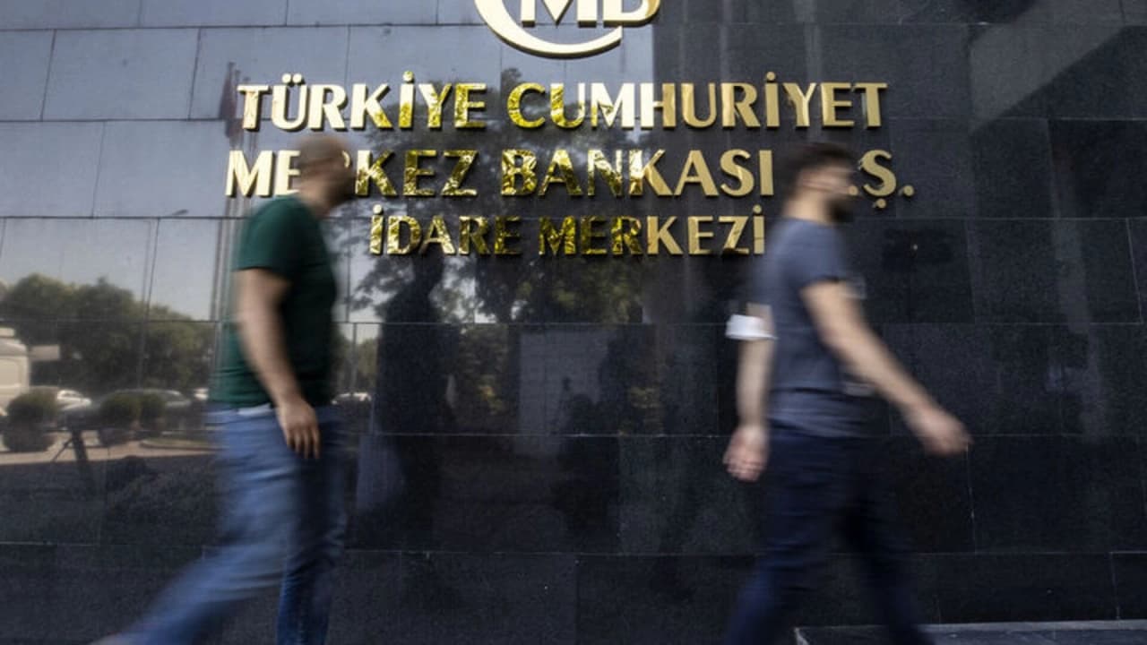 TCMB'den Firmalara Yeni Döviz Dönüşüm Desteği: Taahhüt Kalktı, Katma Değer Şartı Geldi