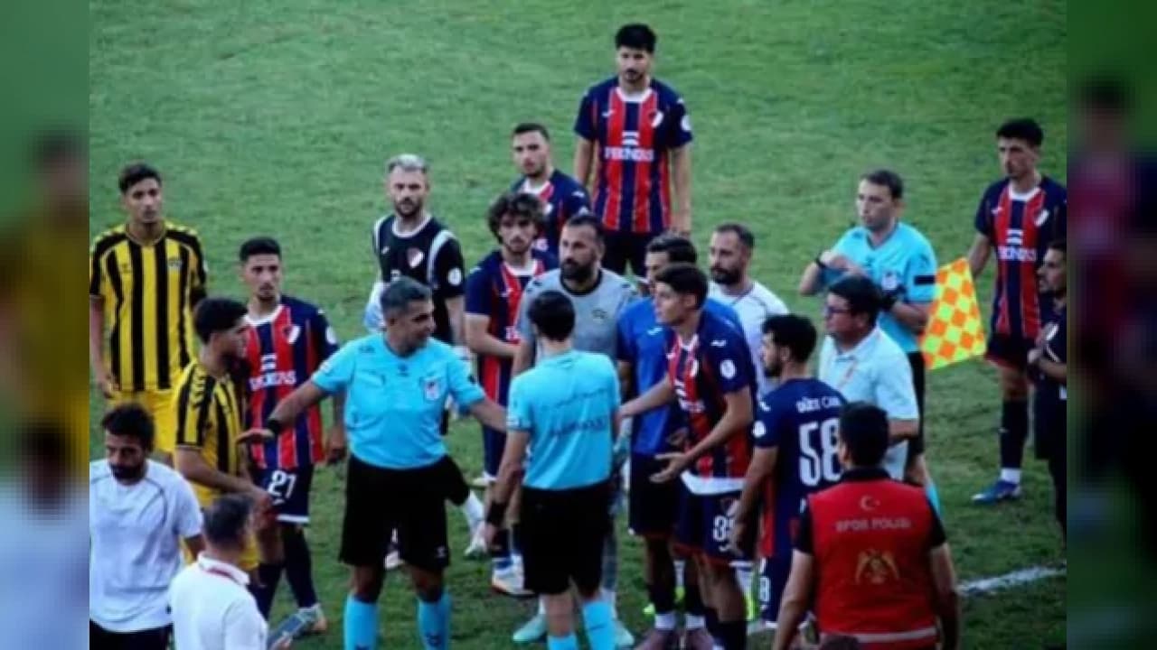 Düzcespor'dan Beykoz Anadolu Maçı Kararı İçin TFF'ye İnceleme Çağrısı