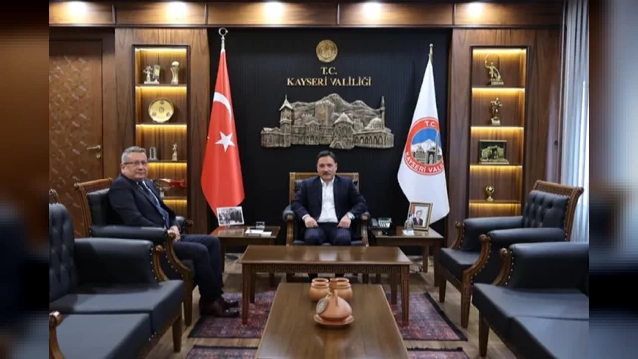 Kayseri Valisi Gökmen Çiçek’ten Yeni Emniyet Müdürü Sinan Ergen’e Makam Kabulü