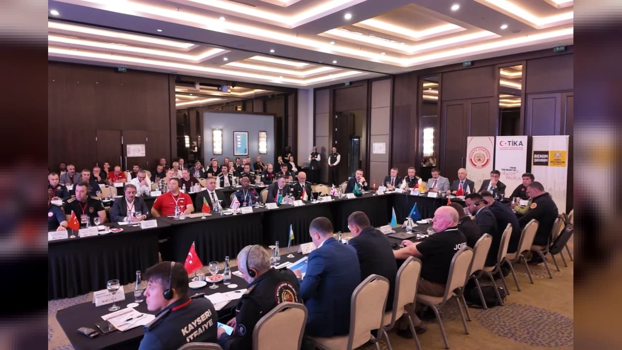 Konya'da Uluslararası İtfaiye Çalıştayı Başladı: 14 Ülkeden Ortak Müdahale Hamlesi