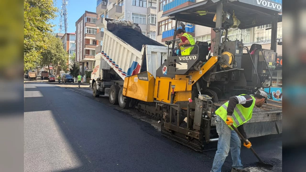 Trabzon'da Ulaşım Altyapısı Güçleniyor: İl Genelinde Asfalt ve Beton Çalışmaları Sürüyor