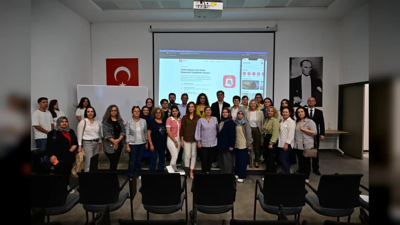 Manisa Büyükşehir Belediyesi Kadın Eli Projesi ile Üretici Kadınlara Komisyonsuz Satış Desteği