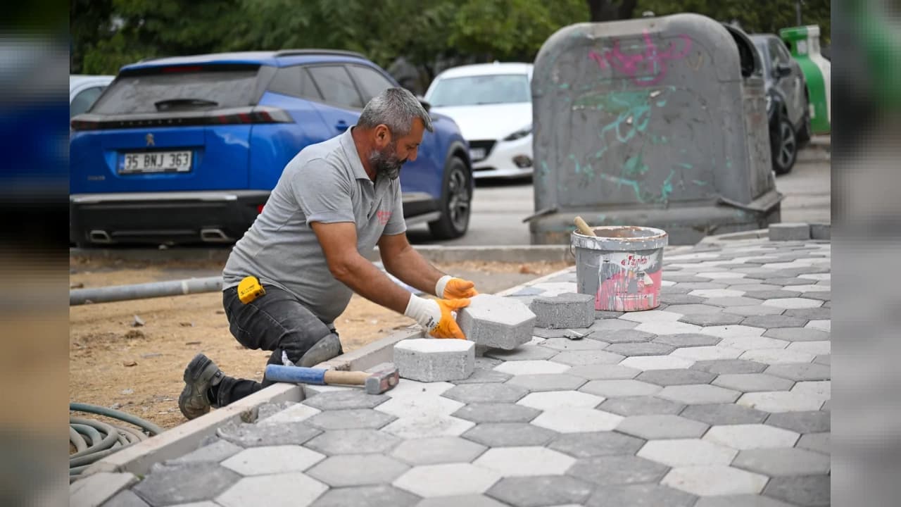 Bornova'da Zafer Caddesi için hazırlanan kentsel tasarım projesi incelendi